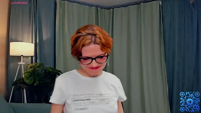 EdlinGathright online show from October 2025 04:12:01 AM