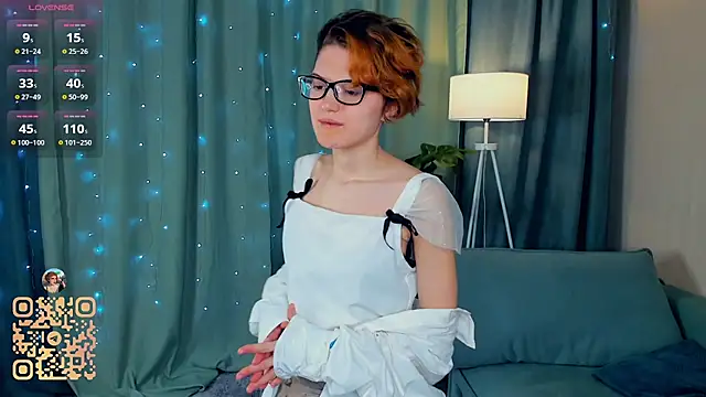 Snapshot of EdlinGathright chatting on February 2026 04:11:01 AM EdlinGathright online show from February 2026 04:11:01 AM