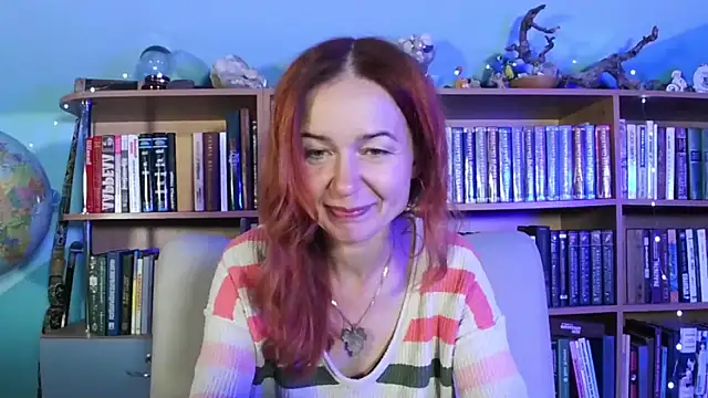 Foxilady357 online show from November 2025 01:55:01 PM