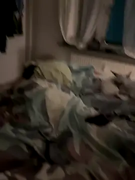 EUxCouple online show from November 2025 07:24:01 PM