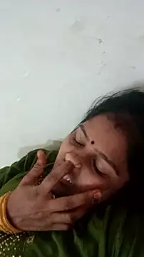 Guriya0076 online show from April 2026 12:36:02 PM