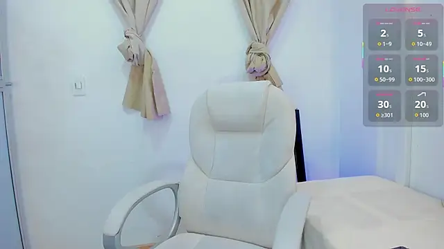 andrea sanchezz online show from October 2025 07:07:02 PM