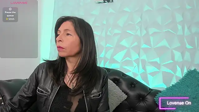 Snapshot of SabinaDeluxe_cg chatting on October 2025 05:13:02 PM SabinaDeluxe cg online show from October 2025 05:13:02 PM