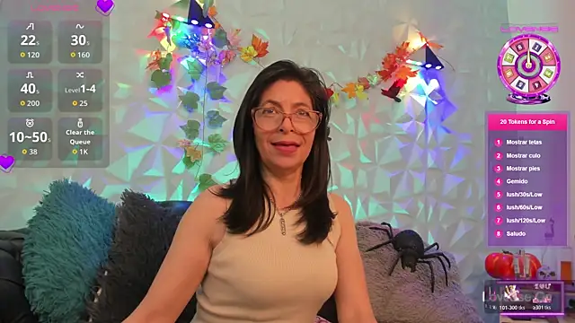 Snapshot of SabinaDeluxe_cg chatting on October 2025 12:18:02 PM SabinaDeluxe cg online show from October 2025 12:18:02 PM