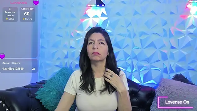 Snapshot of SabinaDeluxe_cg chatting on November 2025 12:34:01 PM SabinaDeluxe cg online show from November 2025 12:34:01 PM