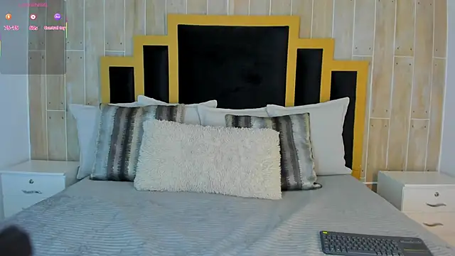 Snapshot of isabellasouza chatting on December 2025 07:43:01 PM isabellasouza online show from December 2025 07:43:01 PM