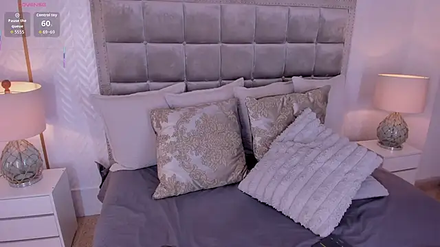 lucianacohelo online show from November 2025 08:52:02 PM