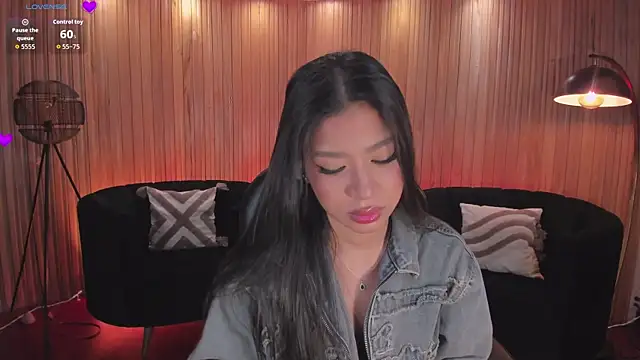 SophieHouston  online show from April 2026 03:45:01 AM