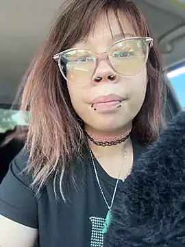 moan4mona online show from June 2026 04:39:02 PM