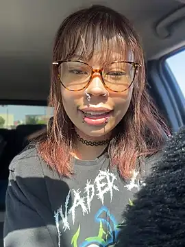 moan4mona online show from July 2026 03:45:02 PM
