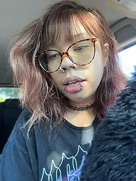 moan4mona online show from July 2026 03:07:01 PM