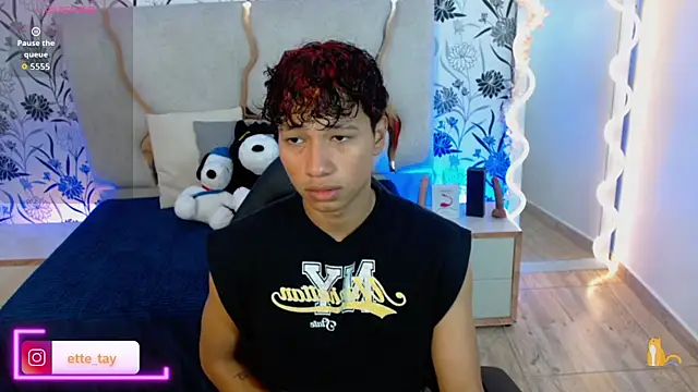 Snapshot of Ette_tay chatting on October 2025 03:28:01 AM Ette tay online show from October 2025 03:28:01 AM