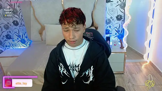 Snapshot of Ette_tay chatting on October 2025 03:20:01 AM Ette tay online show from October 2025 03:20:01 AM