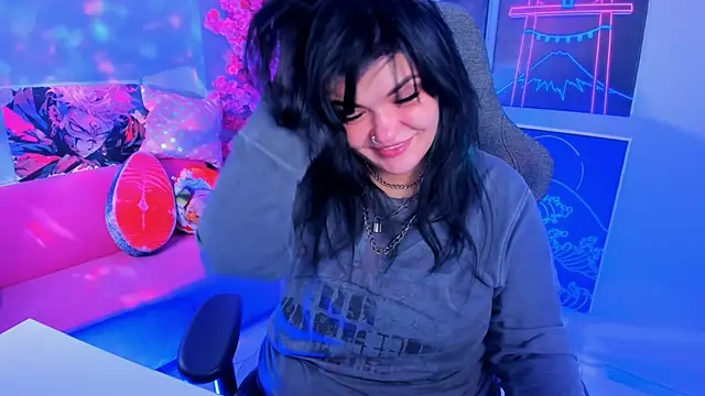 Snapshot of MaryHarrys chatting on October 2025 11:27:01 PM MaryHarrys online show from October 2025 11:27:01 PM