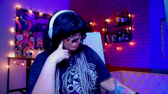 MaryHarrys online show from May 2026 02:30:01 AM