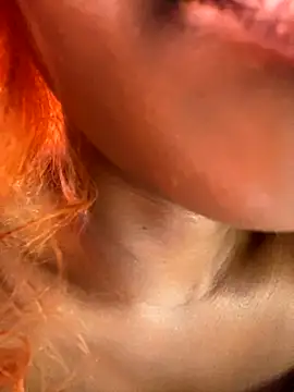 Caramel Mellow online show from October 2025 12:03:02 PM