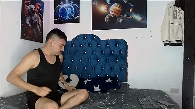 Snapshot of Arturocontreras11 chatting on December 2025 08:53:02 AM Arturocontreras11 online show from December 2025 08:53:02 AM