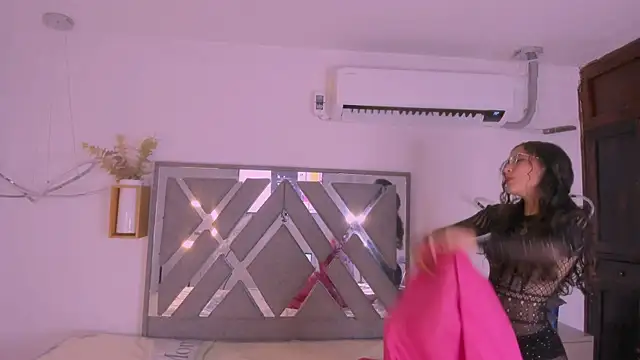 Snapshot of Akira_Hime chatting on September 2025 04:25:01 AM Akira Hime online show from September 2025 04:25:01 AM