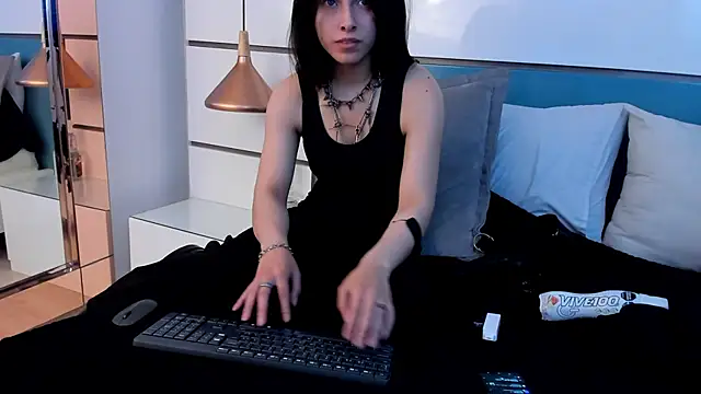 Ashkoreh online show from December 2025 09:45:02 PM