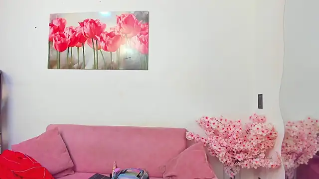 pinky f00x online show from June 2026 07:52:01 PM