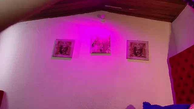 Victoria Thompson1 online show from October 2025 08:39:02 PM