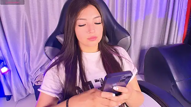 Adaara Rey online show from October 2025 08:53:02 PM