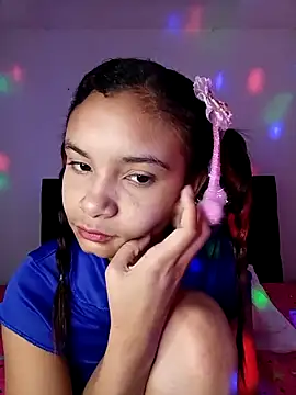 liz7skinny online show from April 2026 07:38:02 PM