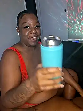 Snapshot of Thickkemzz41 chatting on September 2025 11:41:02 PM Thickkemzz41 online show from September 2025 11:41:02 PM