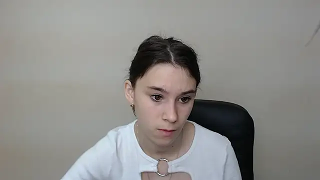 Snapshot of RosaRay_ chatting on September 2025 06:37:01 AM RosaRay online show from September 2025 06:37:01 AM