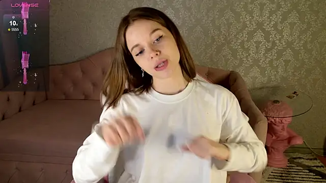 Snapshot of land_of_sweets chatting on November 2025 07:16:02 PM land of sweets online show from November 2025 07:16:02 PM