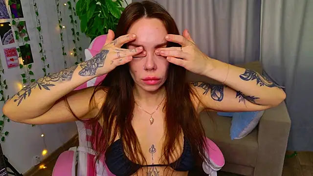 AnitaVensley online show from October 2025 10:25:01 AM