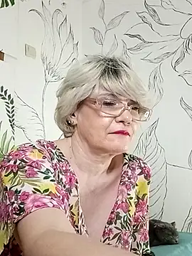 Catty Lady online show from May 2026 06:38:01 PM