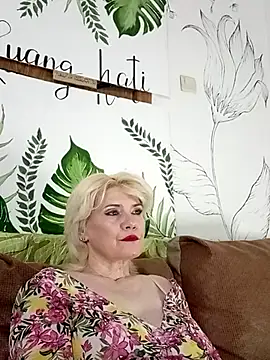 Catty Lady online show from June 2026 06:31:01 PM