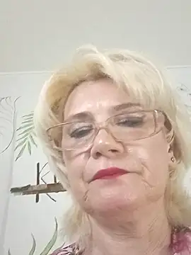 Catty Lady online show from June 2026 06:44:01 PM