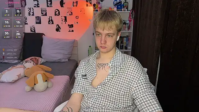 Snapshot of olivertasty chatting on November 2025 06:52:02 PM olivertasty online show from November 2025 06:52:02 PM