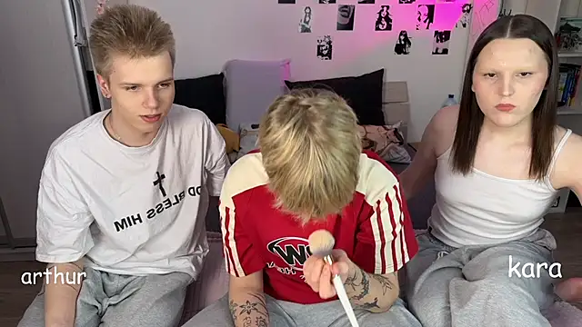 Snapshot of olivertasty chatting on January 2026 06:13:02 PM olivertasty online show from January 2026 06:13:02 PM