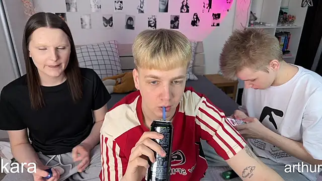 Snapshot of olivertasty chatting on February 2026 06:17:01 PM olivertasty online show from February 2026 06:17:01 PM