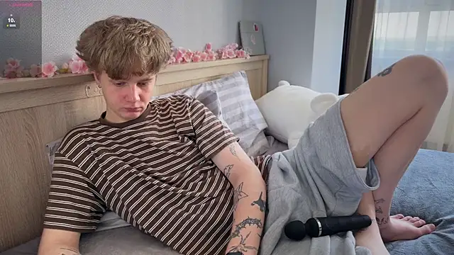 Snapshot of olivertasty chatting on June 2026 12:54:02 PM olivertasty online show from June 2026 12:54:02 PM