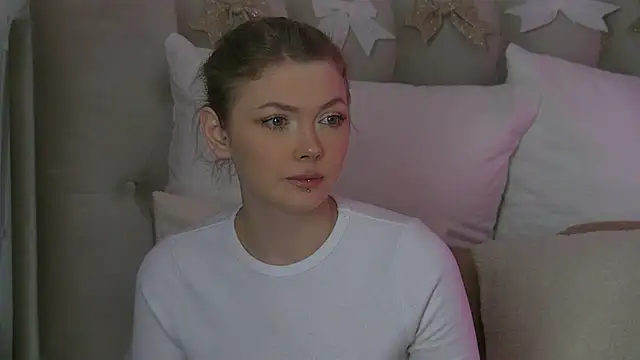 Snapshot of miamunn chatting on November 2025 12:43:02 AM miamunn online show from November 2025 12:43:02 AM