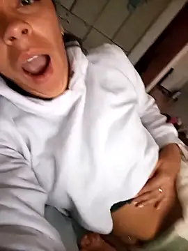 Snapshot of SharonDustLove chatting on October 2025 11:51:02 AM SharonDustLove online show from October 2025 11:51:02 AM