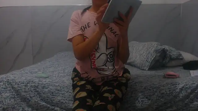 sabrina v  online show from November 2025 09:47:01 PM