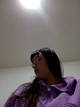 lareinalareinadelanal online show from October 2025 01:18:01 PM