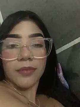 Snapshot of ElaRose_12 chatting on November 2025 06:52:02 PM ElaRose 12 online show from November 2025 06:52:02 PM