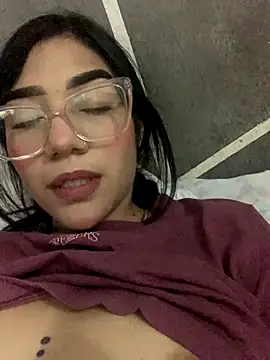 Snapshot of ElaRose_12 chatting on December 2025 09:23:02 PM ElaRose 12 online show from December 2025 09:23:02 PM