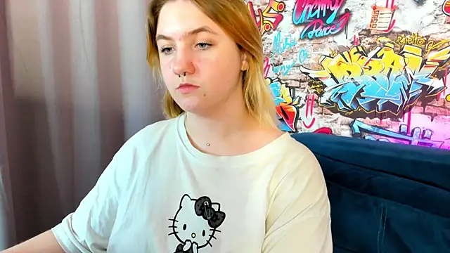 Snapshot of Julia_Jips chatting on September 2025 11:09:02 PM Julia Jips online show from September 2025 11:09:02 PM