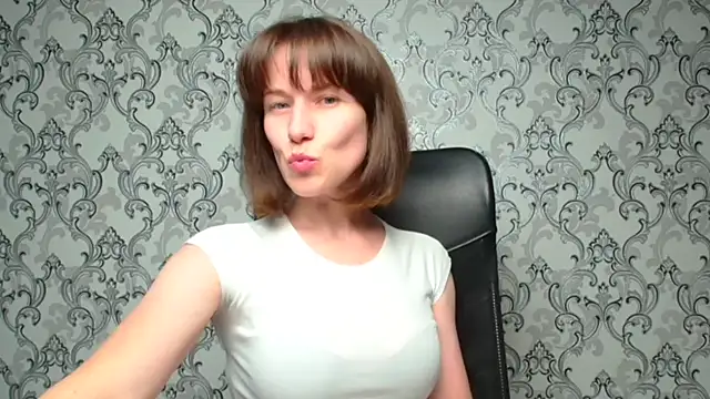 Snapshot of Kelly_Kisss chatting on September 2025 11:10:01 AM Kelly Kisss online show from September 2025 11:10:01 AM
