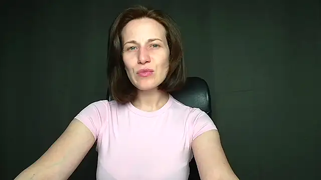 Kelly Kisss online show from April 2026 11:19:02 AM