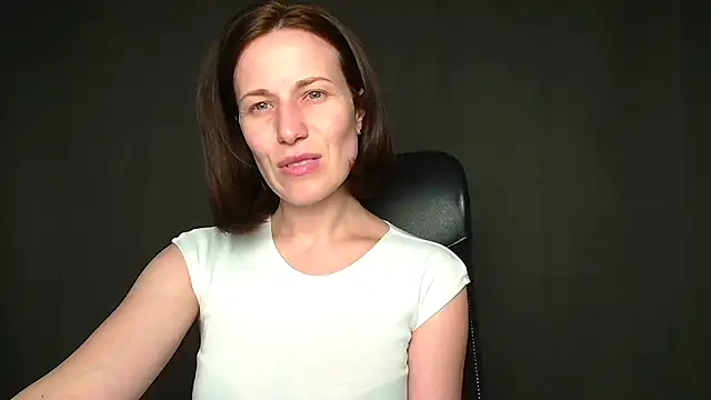 Kelly Kisss online show from May 2026 11:27:01 AM