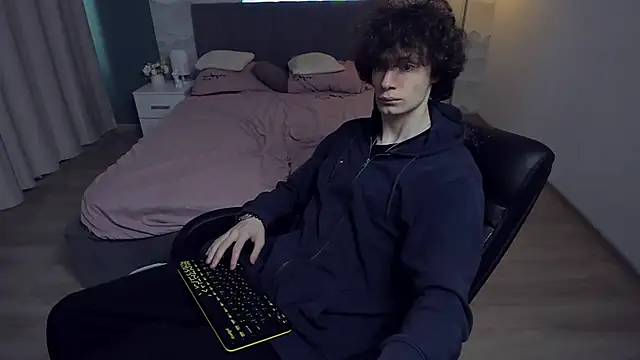 Edvard Blare online show from September 2025 02:39:02 PM