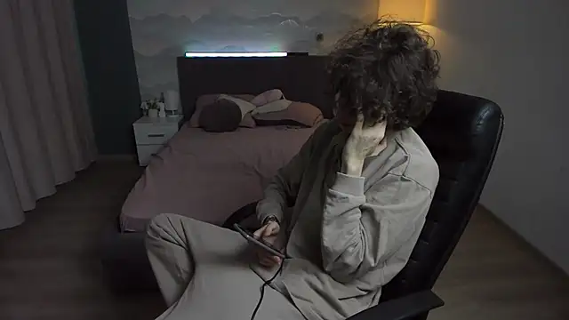 Edvard Blare online show from September 2025 02:33:02 PM